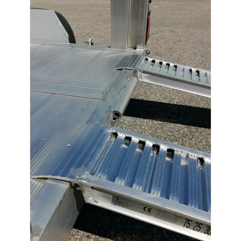 148.50 Rampas de carga en aluminio para rueda y oruga de goma | 5000 mm