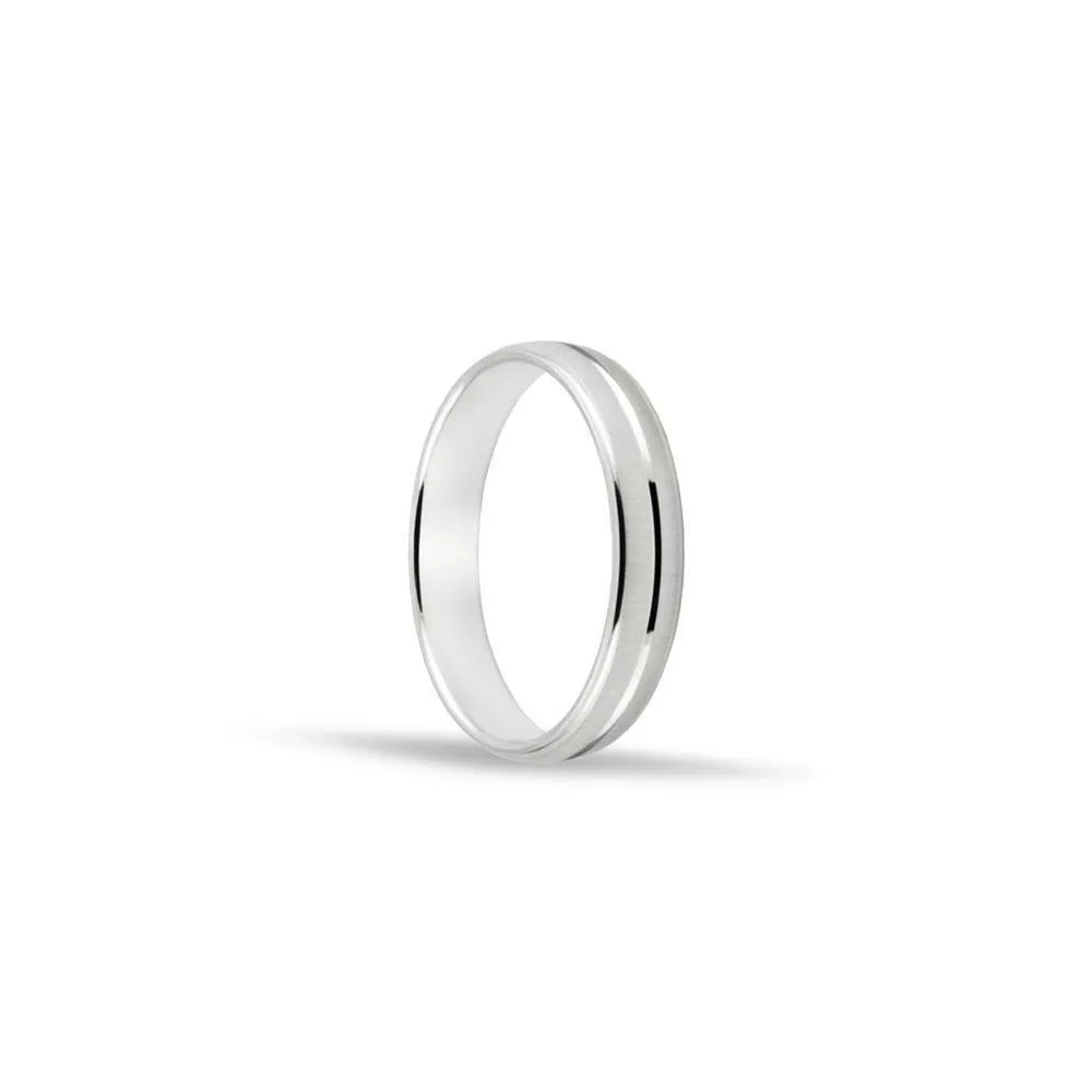 Alianza de oro blanco 18k de 4 mm mate con linea central y 2 bordes