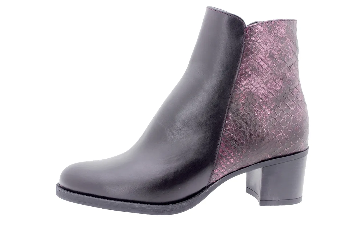 Ankle boot Black Leather