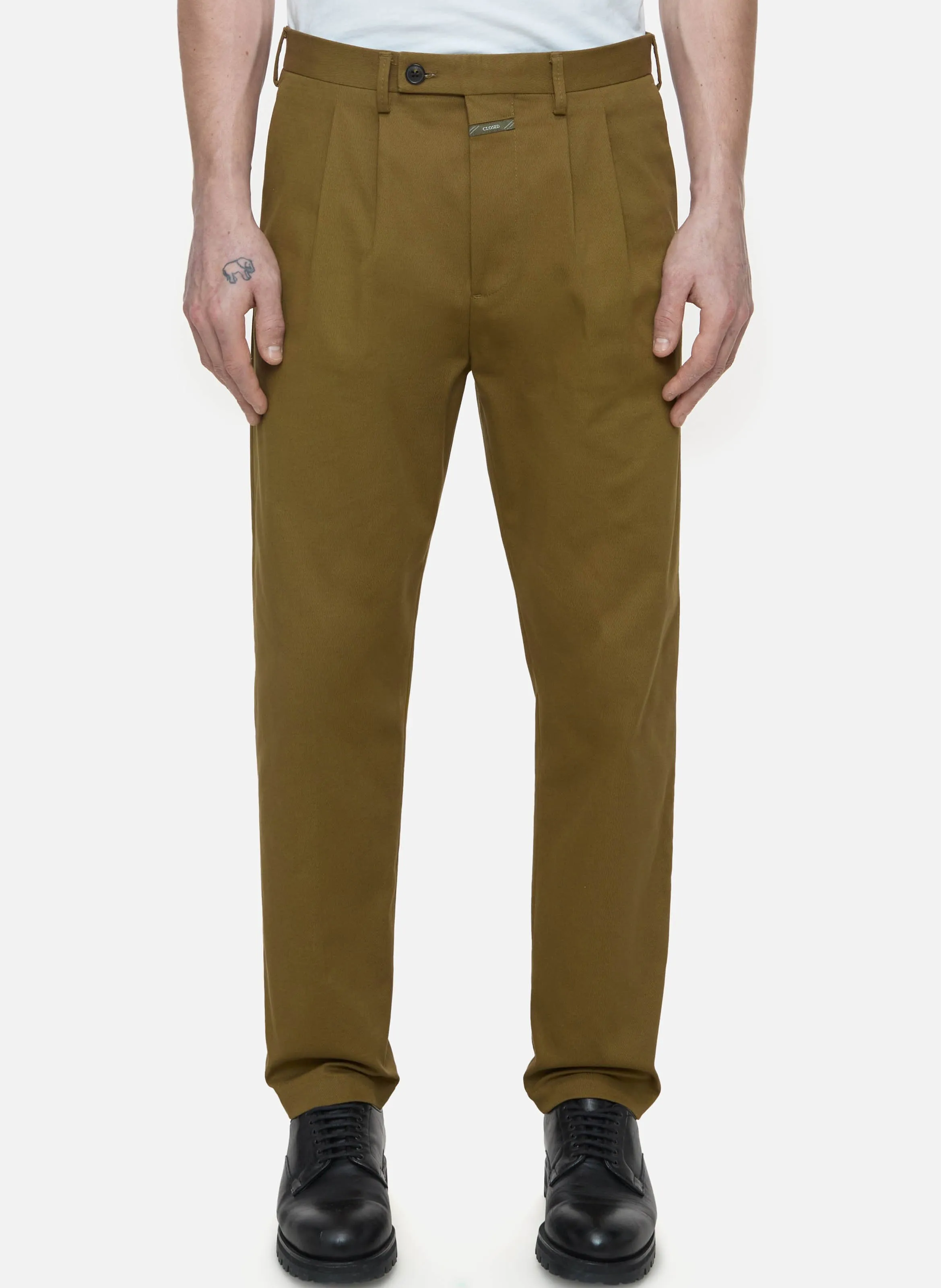 BERGEN  CHINO EN SARGA DE ALGODóN ELáSTICO EN DORADO