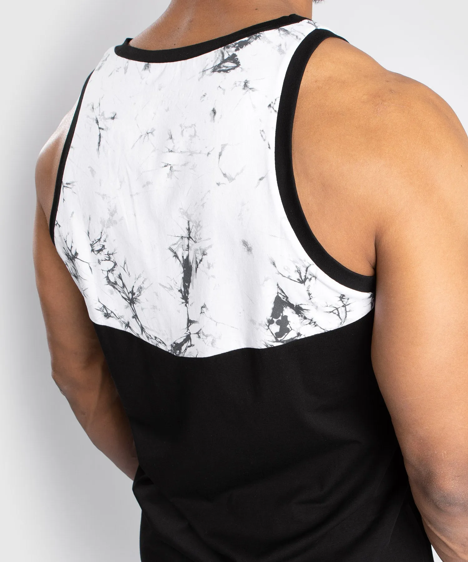 CAMISETA SIN MANGAS VENUM LASER  NEGRO/MáRMOL