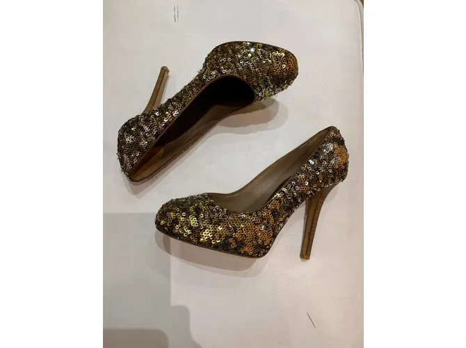 D&G Tacones Dorado 