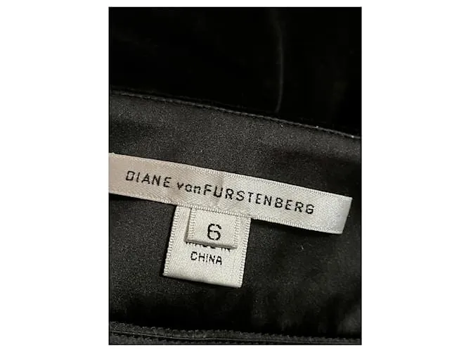 Diane Von Furstenberg DvF Louis pantalones capri de terciopelo, Nuestro tamaño 6 Negro 