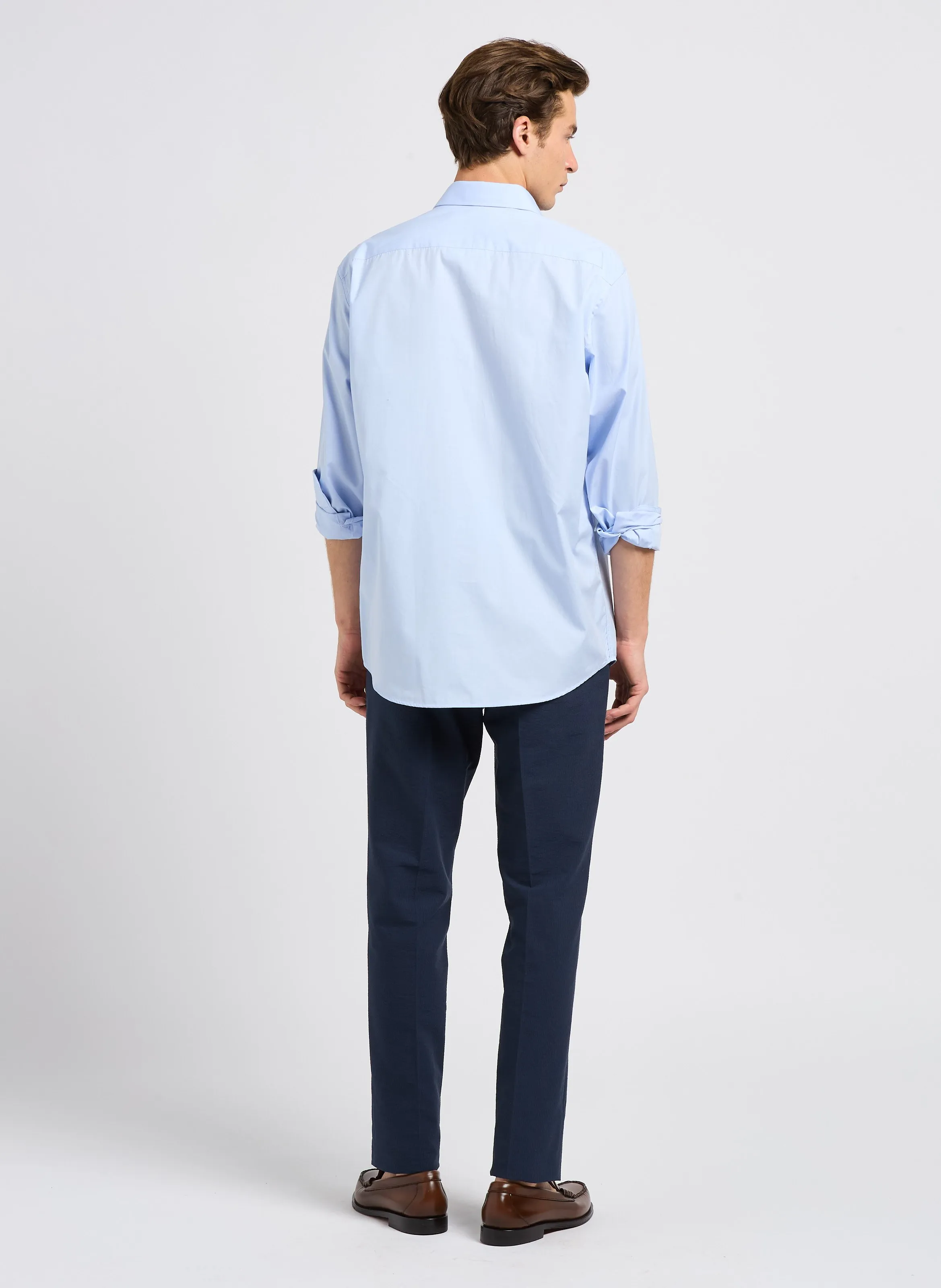 KRAVE  CAMISA RECTA DE ALGODóN CON CUELLO CLáSICO EN AZUL