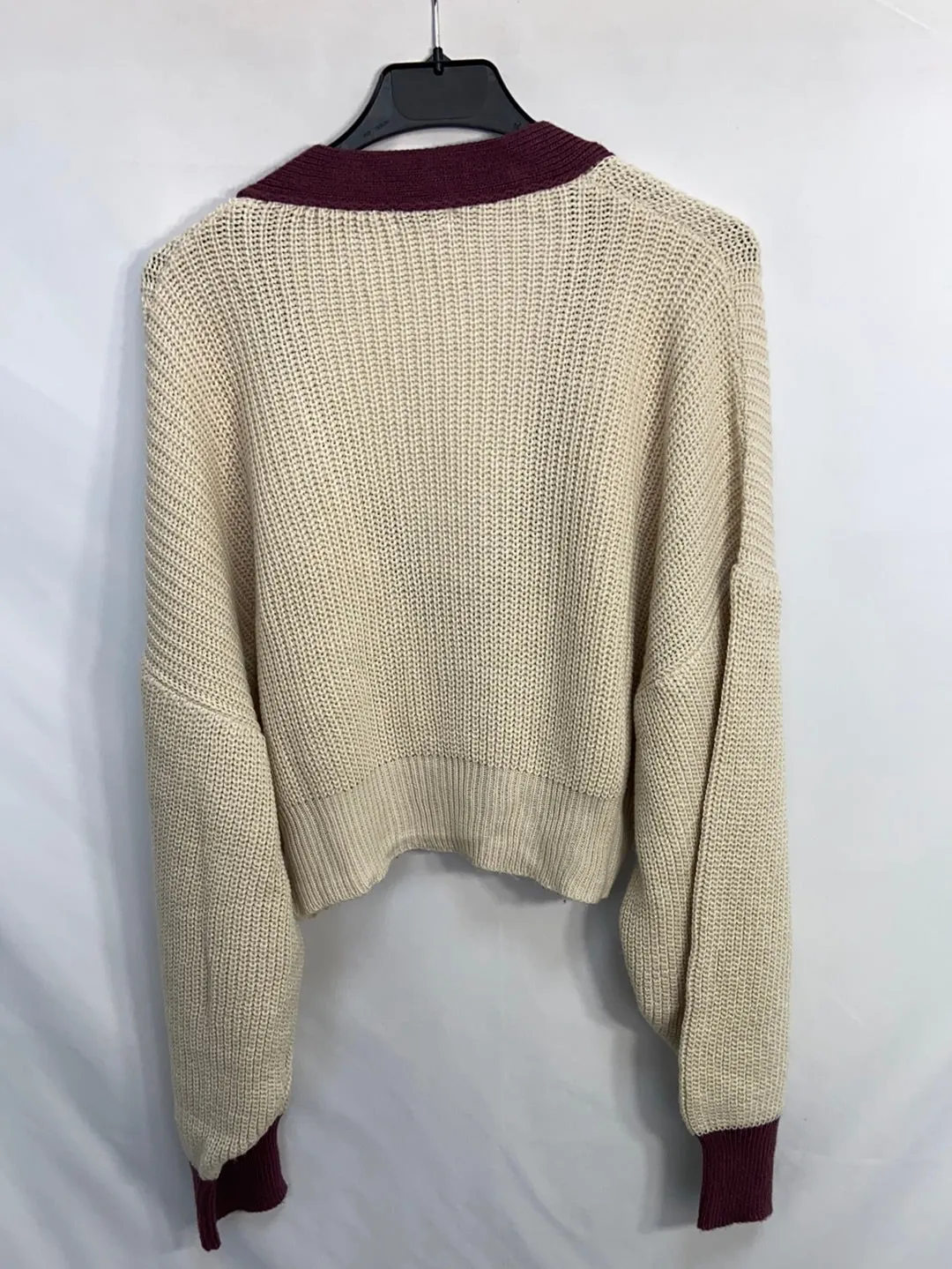 NOON.Chaqueta de punto beige y burdeos T.s