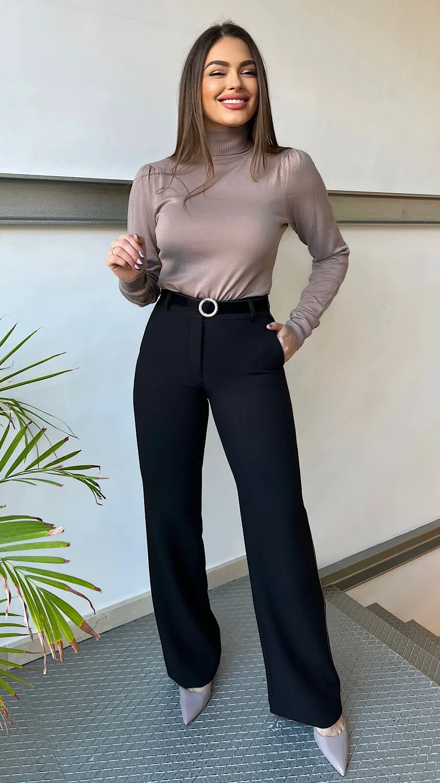 Suéter Cuello Cisne Taupe