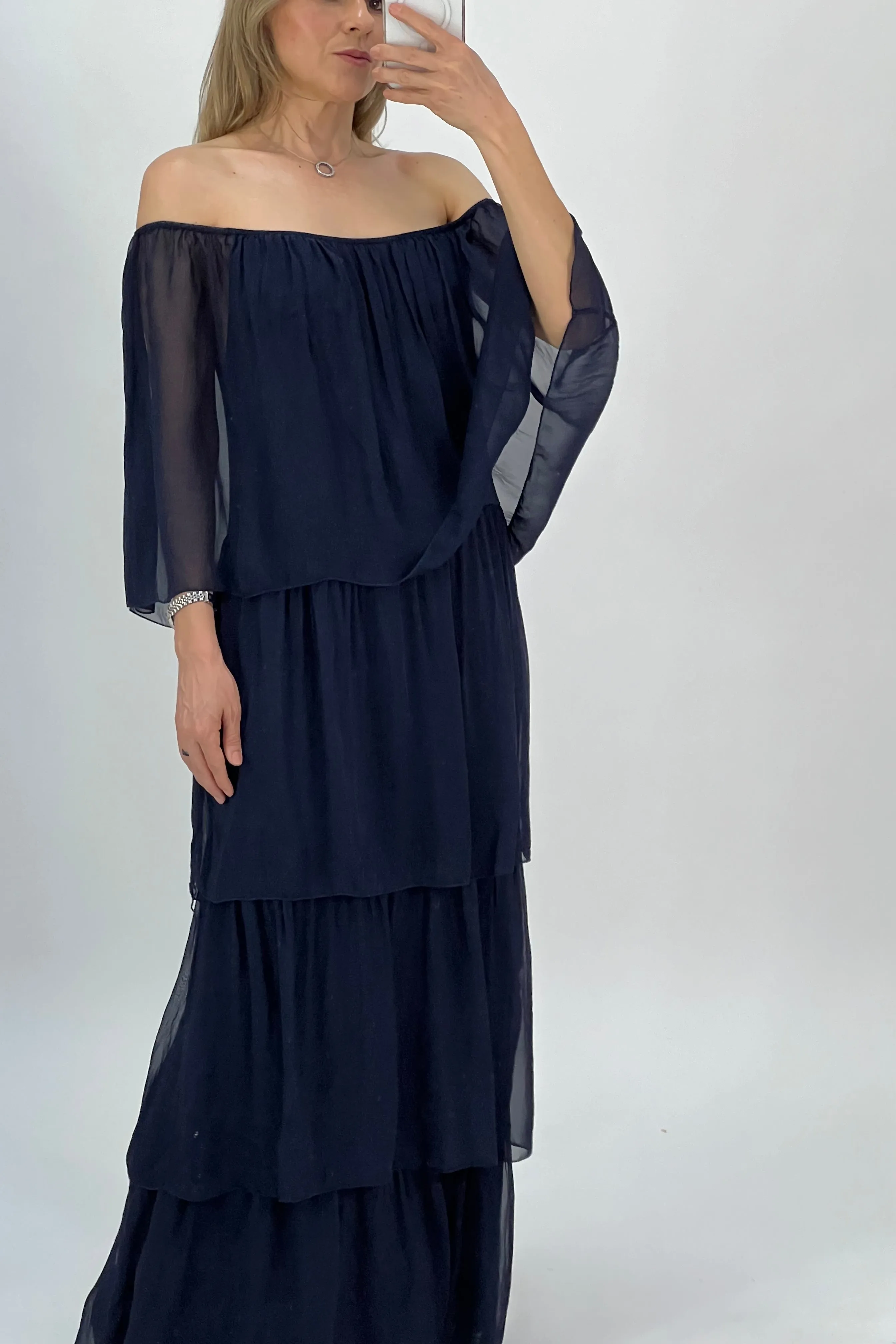 VESTIDO CAPAS SEDA