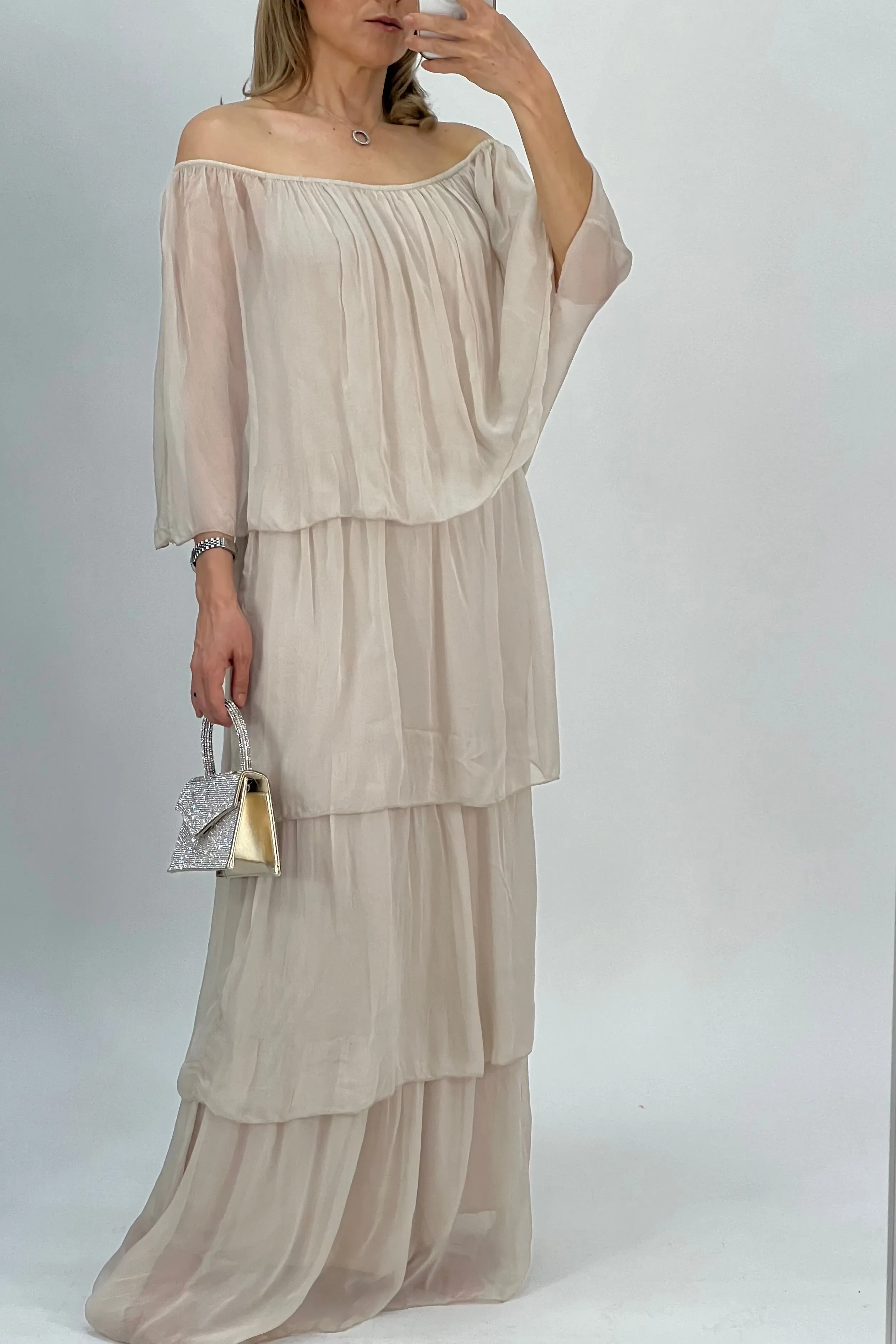 VESTIDO CAPAS SEDA