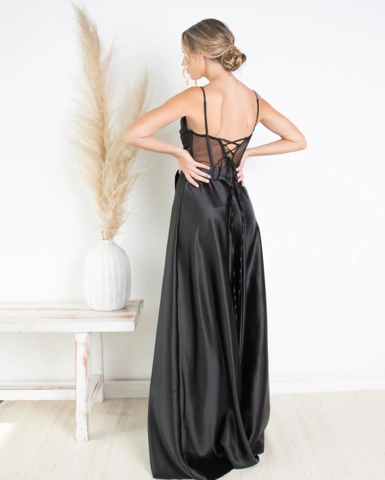 Vestido Largo de Fiesta Karina Corset Negro