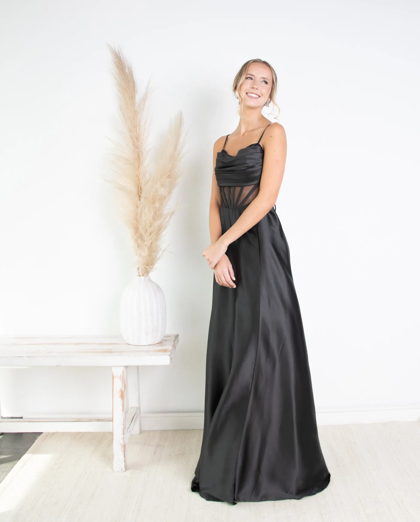 Vestido Largo de Fiesta Karina Corset Negro