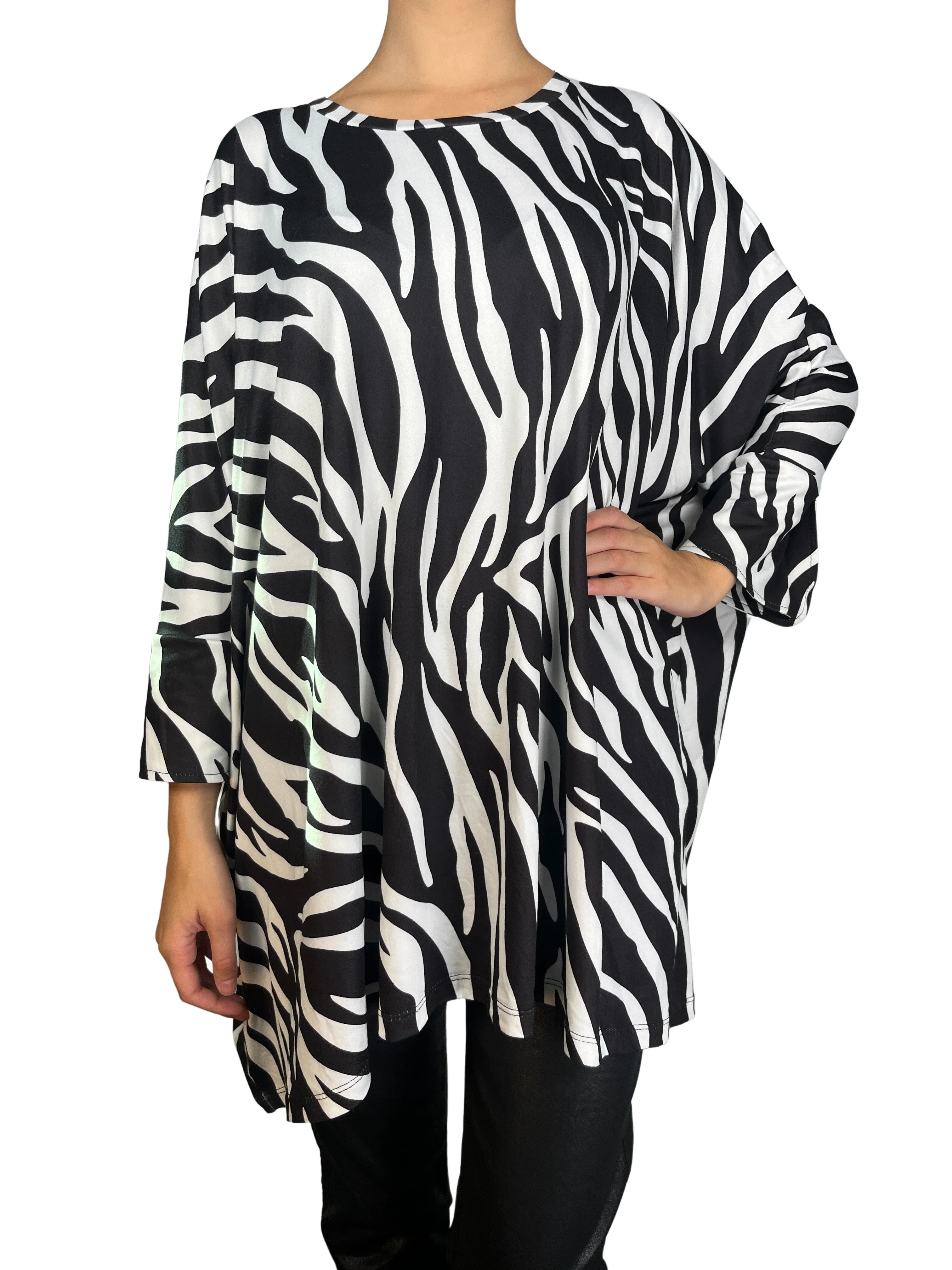 VICTORIA RAVEAU Polera Animal Print